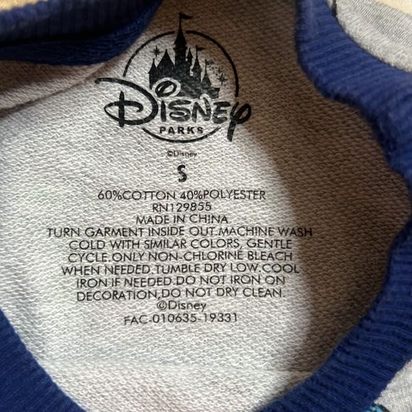 💙Disney sweater💙 - Picture 3 of 3